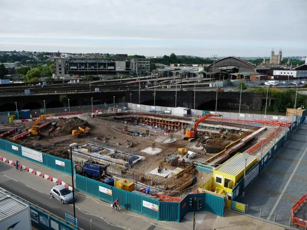 Building HMRC's regional centre, Bristol - geograph.org.uk - 5442730