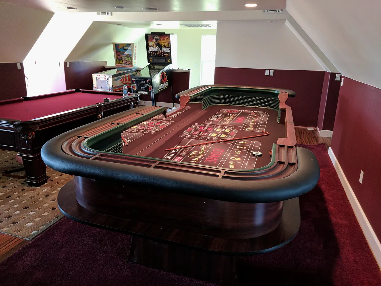 12footcrapstable