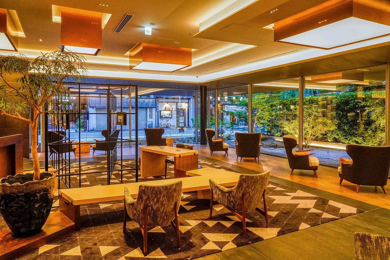 Cross Hotel Kyoto 1F lobby lounge 20210724-001